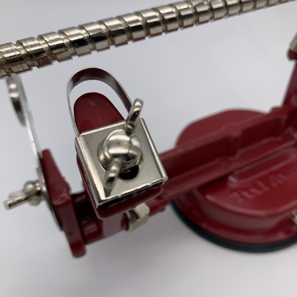 Back To Basics-Peel Away Suction Base Apple-Potato Peeler - Picture 7 of 11